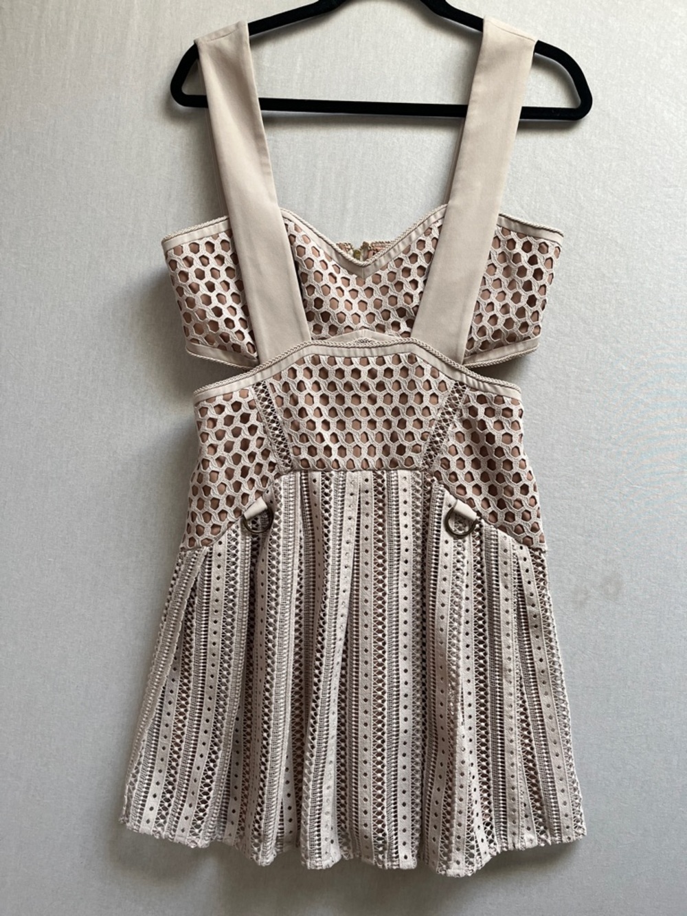 Self-Portrait Beige Honeycomb Cutout Pleated Lace Mini Dress US 8